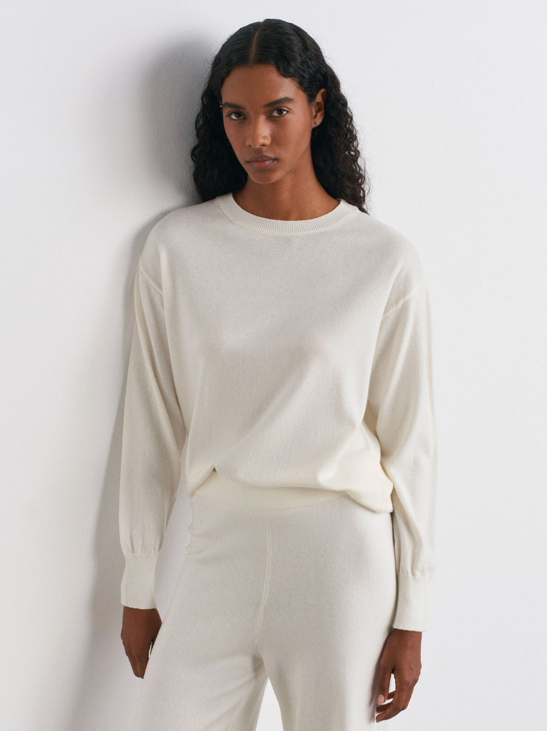 Bisiklet Yaka Yünlü Basic Triko Siyah Ekru Kazak