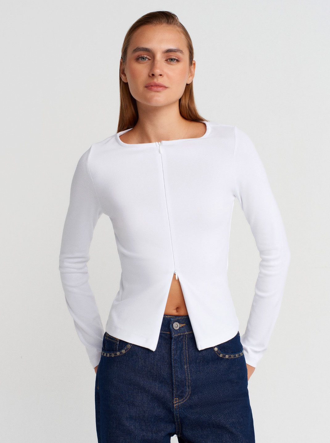 Çift Fermuarlı Top Beyaz Slim Fit Bluz