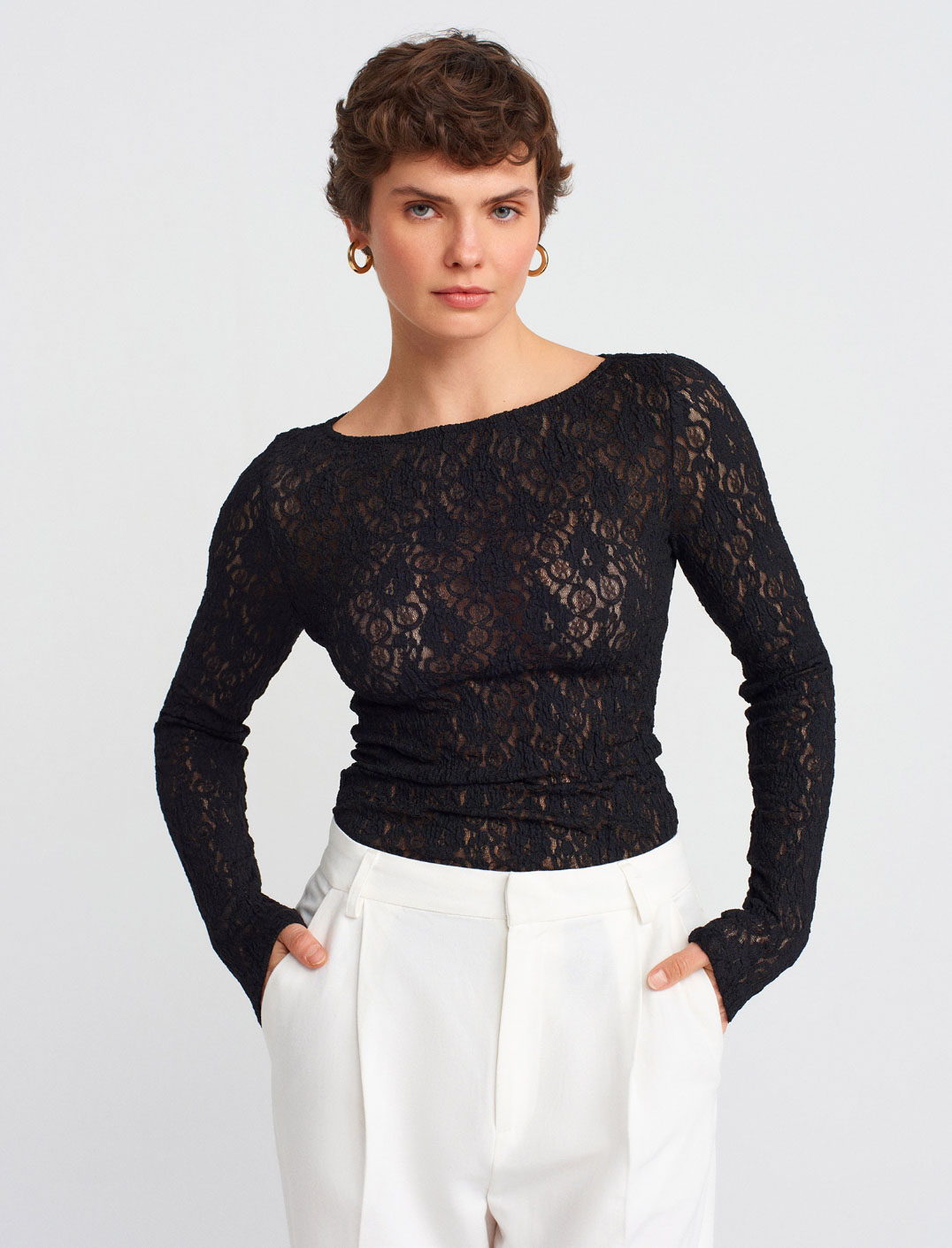 Kayık Yaka Dantel Top Siyah Bluz