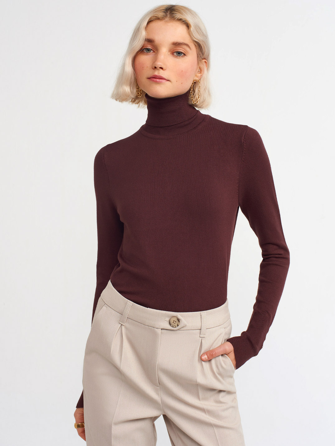 Tam Balıkçı Yaka Kolu Gold Düğmeli Kahve Kazak